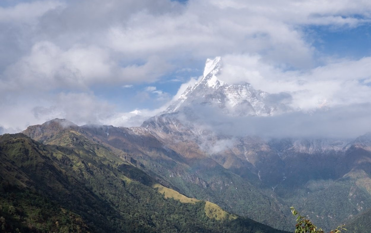mardi-himal-trek-altitude-sickness-1775490202.avif